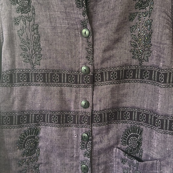 SAG HARBOUR | Vintage Purple Button-Up Shirt with Black Embroidery - Picture 6 of 12